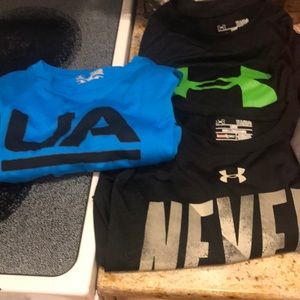 Lot of 7 under armor boys shirts